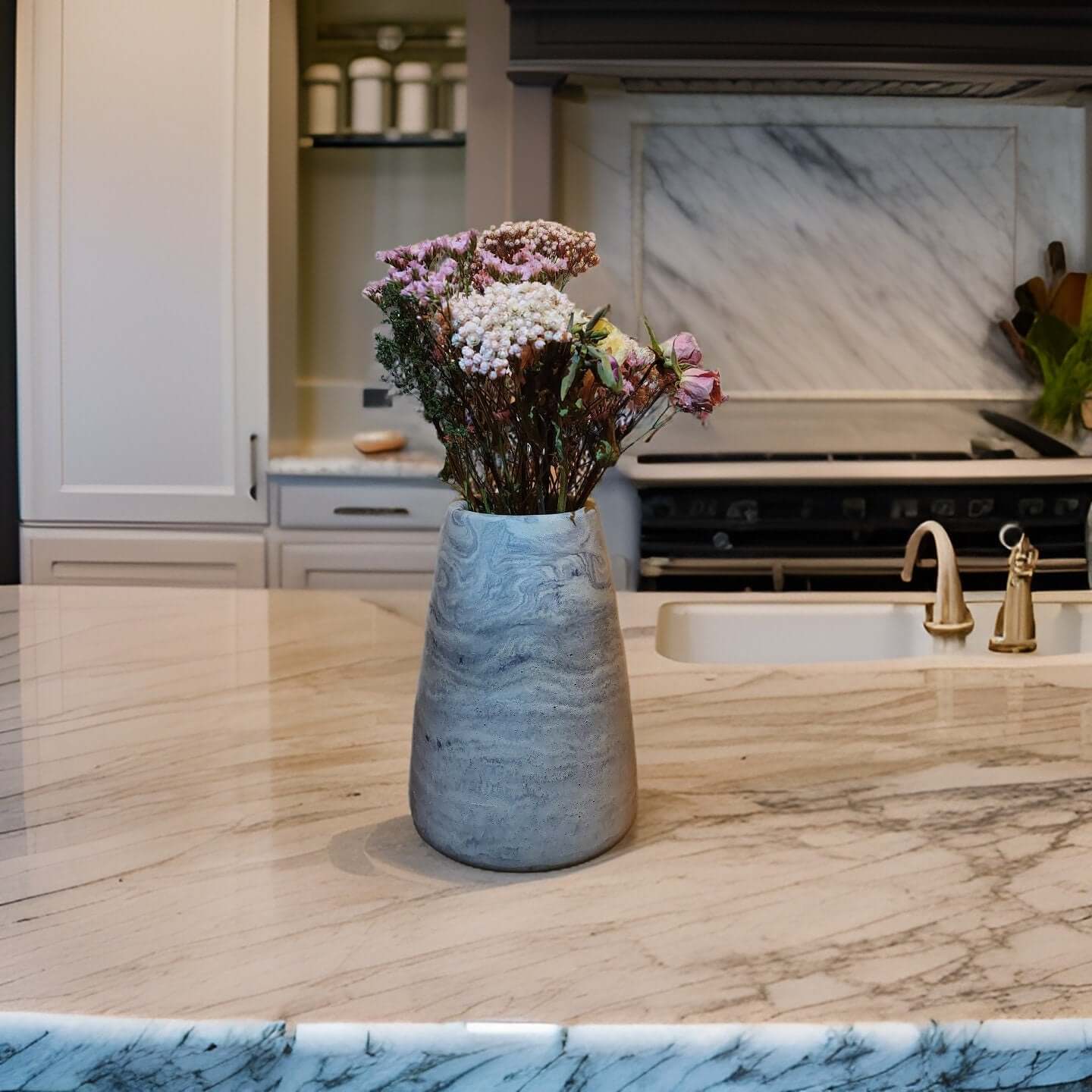 Concrete Vase - Mid-Century Modern - Housewarming - Boho - Contemporary Design - Cement Decorations - Plant Elegant Vintage - Architectural